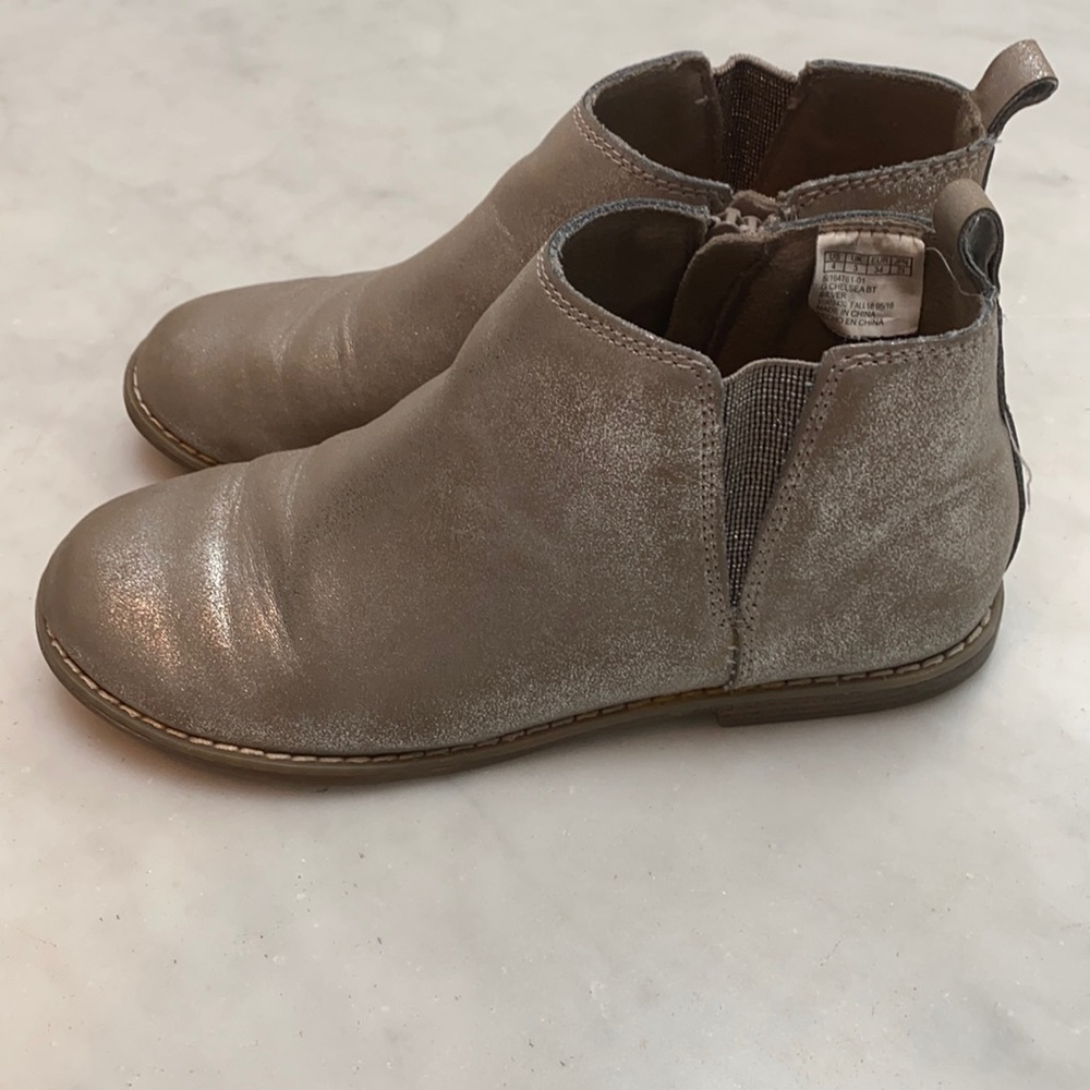GAP KIDS metallic silver/gray side zip booties US4